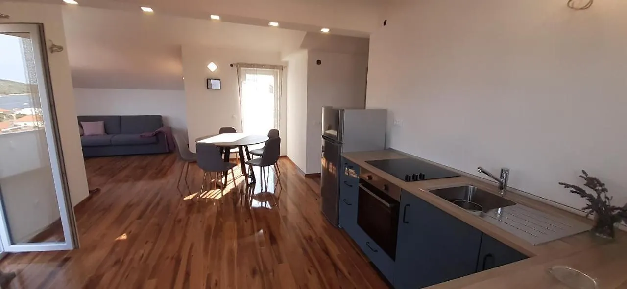 Apartmani Rita Slatine
