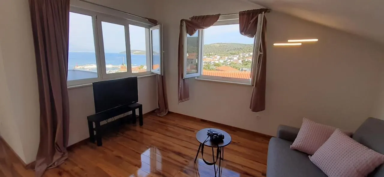 Apartmani Rita Slatine Croatia