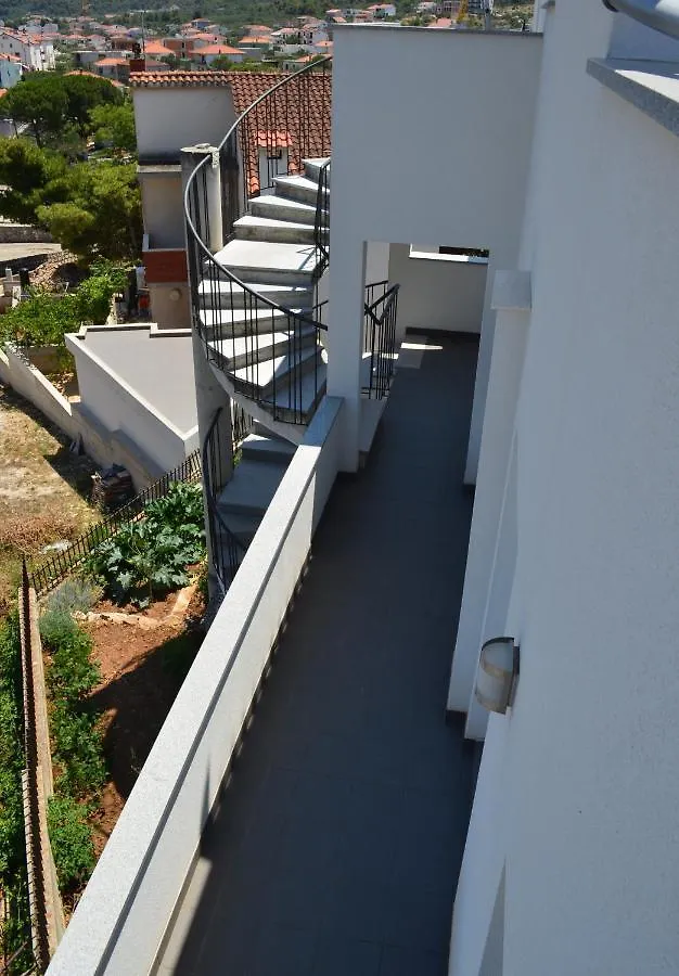 Apartmani Rita Slatine