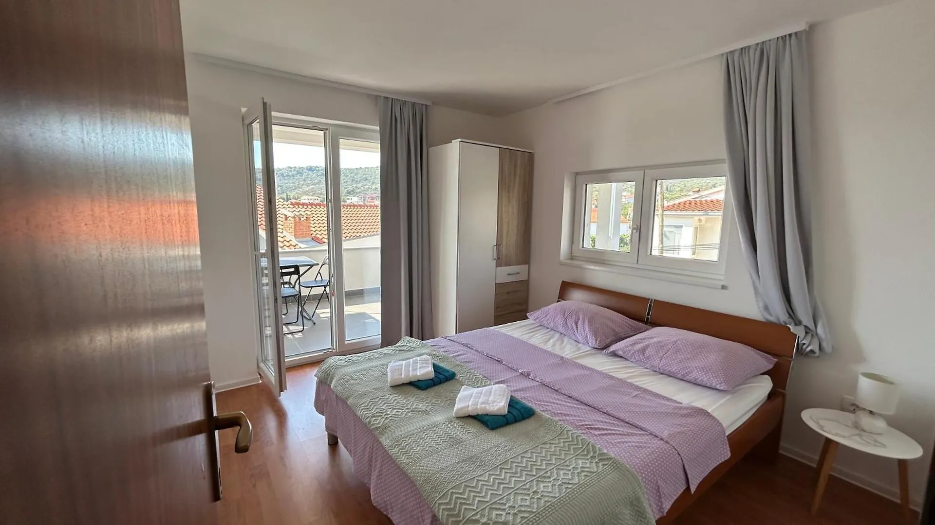 Apartmani Rita Slatine 0*,  Croatia
