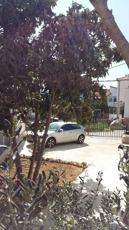 Apartmani Rita Slatine Croatia