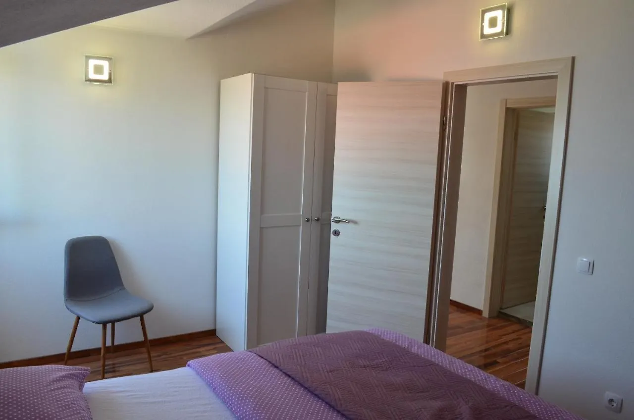 Apartmani Rita Slatine